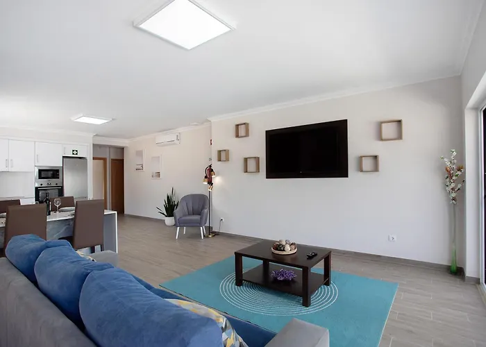 Flor Rosa Piscina E Jacuzzi Villa